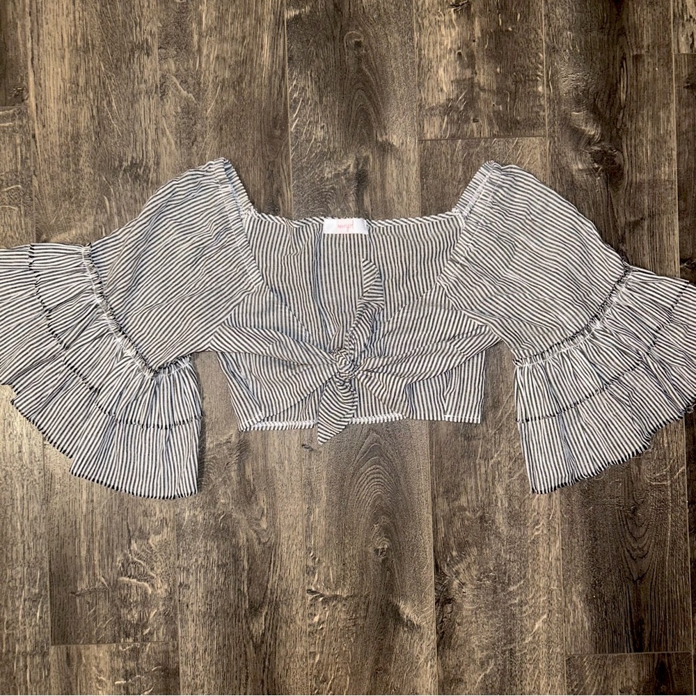 Henrigirl Grey & Cream Striped Tie Front Fan Sleeve Crop Top Low Cut